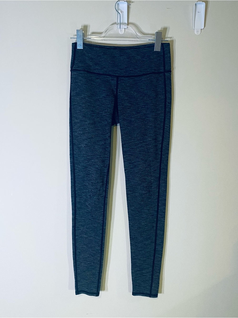 Athleta Dark Heather Gray Seamless Leggings